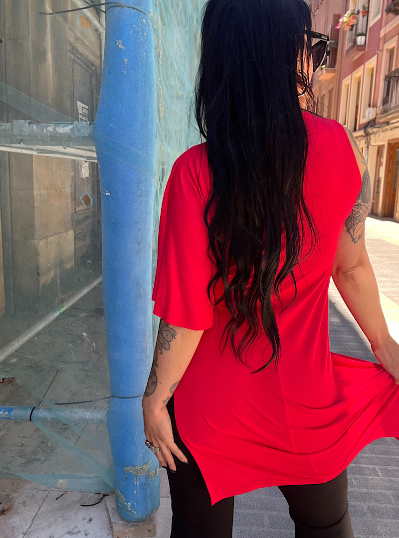 Camiseta ASYM CAPA ROJO - Imagen 4